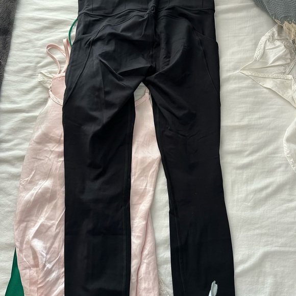 Lululemon Swift Speed Tight Size 6 - Picture 6 of 7